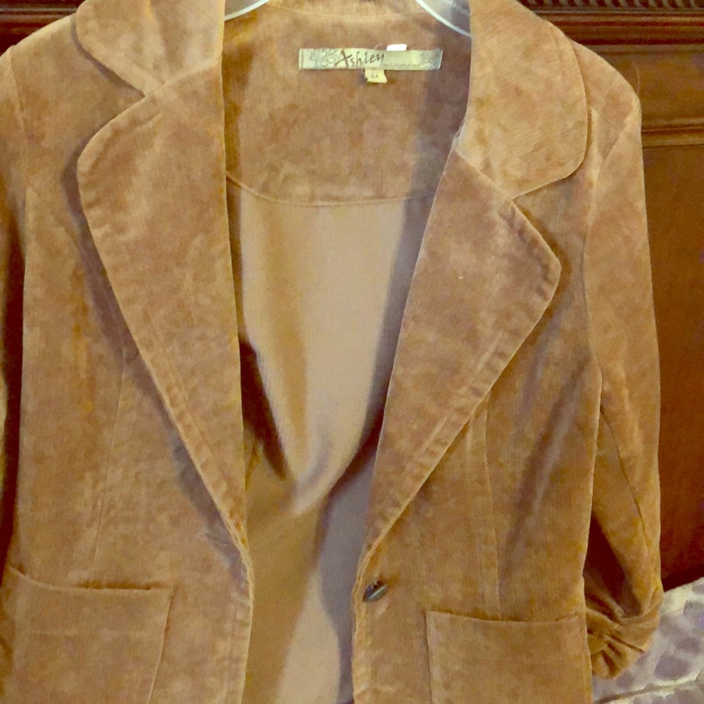 Medium polyester cotton blend 3/4 jacket
